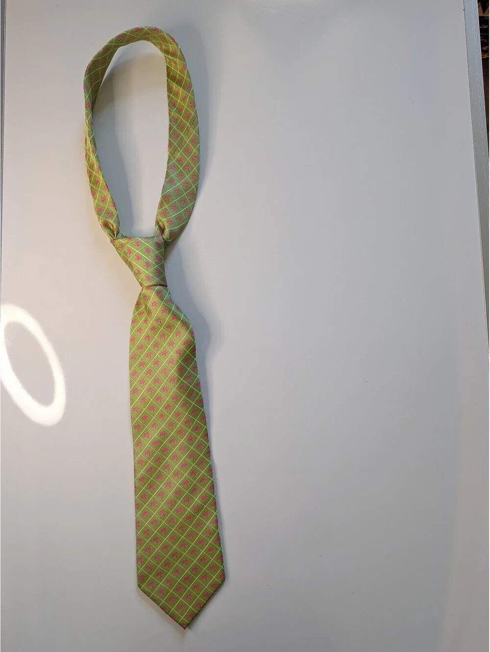savannahstrong Men's Green & Pink Geometric Pattern Necktie